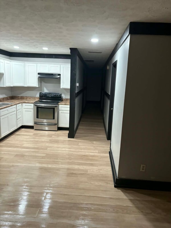 324 Church St in Paintsville, KY - Building Photo - Building Photo