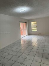 505 NW 72nd Ave in Miami, FL - Building Photo - Building Photo