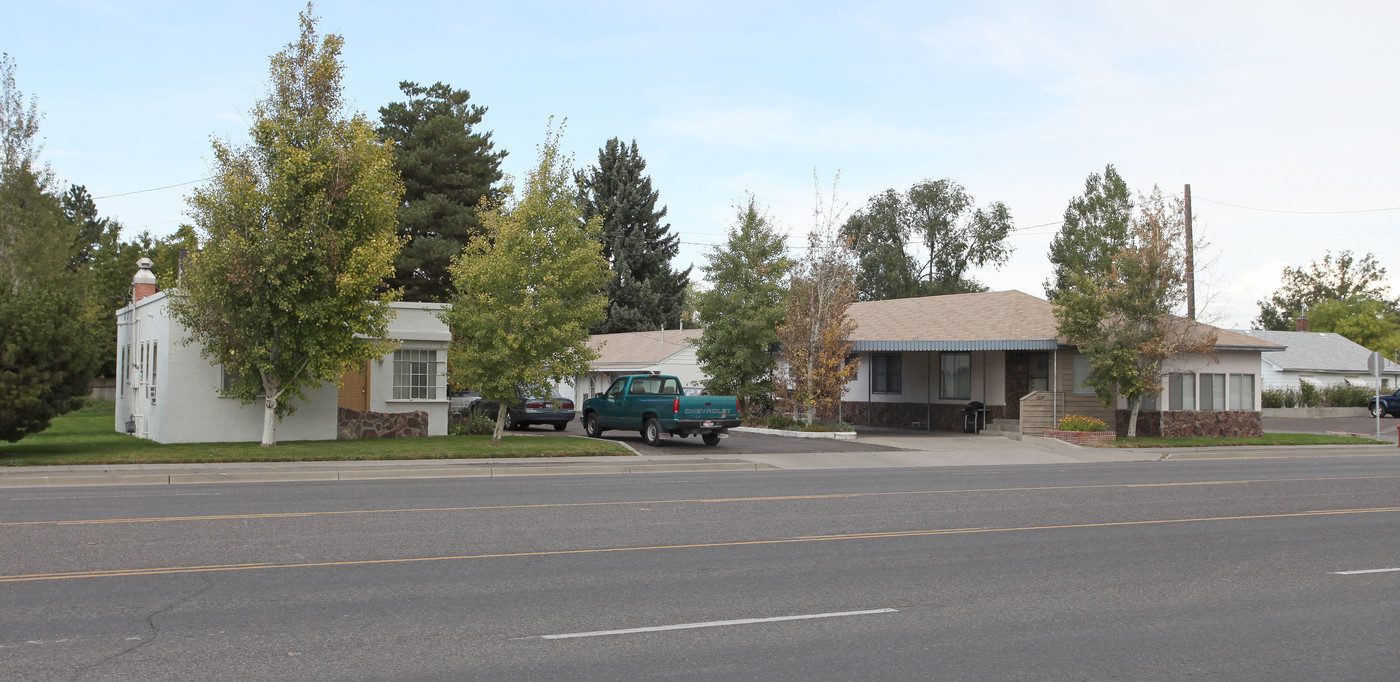 1239 Kimberly Rd in Twin Falls, ID - Building Photo