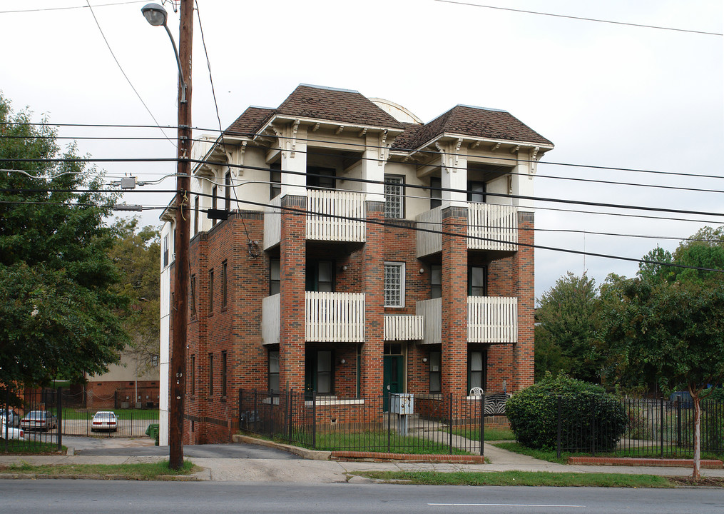 640 NE Boulevard in Atlanta, GA - Building Photo