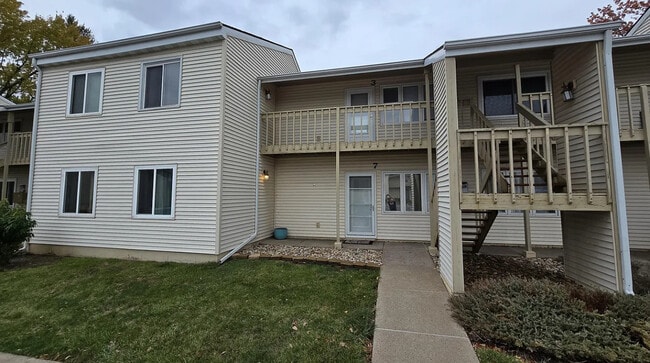 31 Coventry Ln, Unit 31 Coventry #4