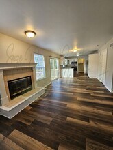 5029 NW Nantucket Dr in Blue Springs, MO - Building Photo - Building Photo