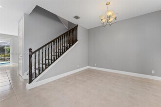 1019 Egret Cir N in Jupiter, FL - Building Photo - Building Photo