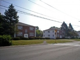 12 Abington Ave in Holbrook, MA - Building Photo