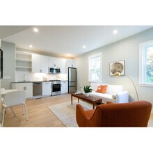 48 Saint John St, Unit 2 in Boston, MA - Building Photo - Building Photo