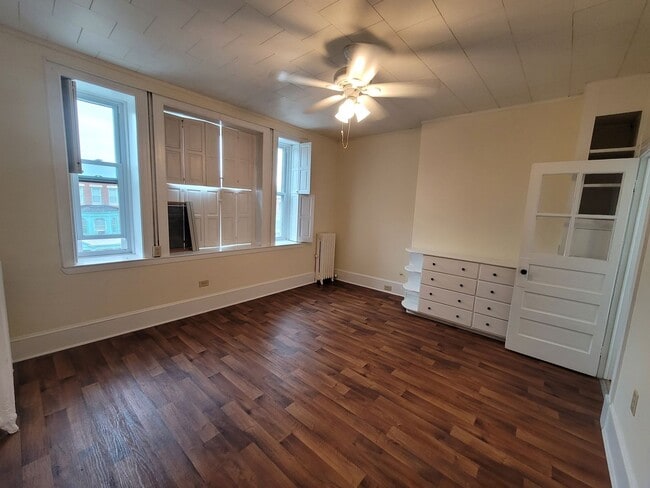 property at 2917 N Calvert St