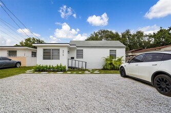 275 NW 97th St in Miami, FL - Building Photo - Building Photo