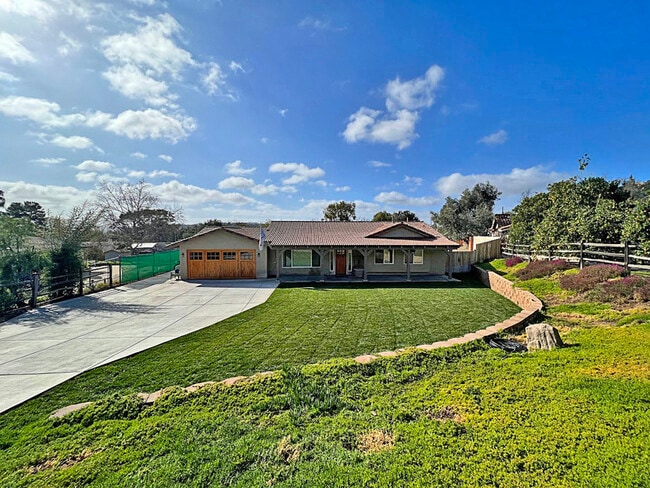 13919 Calvary Rd in Poway, CA - Building Photo - Building Photo