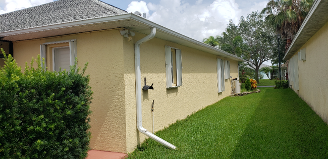 522 SW Cyrilla Trail in Port St. Lucie, FL - Building Photo - Building Photo