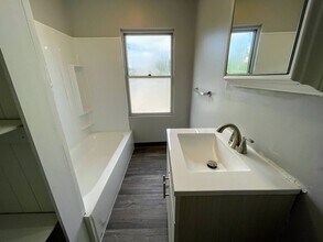 117 Crawford Ave in Pittsburgh, PA - Foto de edificio - Building Photo