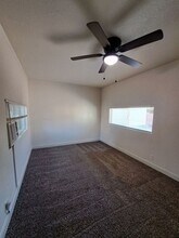 956-958 N Farris Ave in Fresno, CA - Building Photo - Building Photo