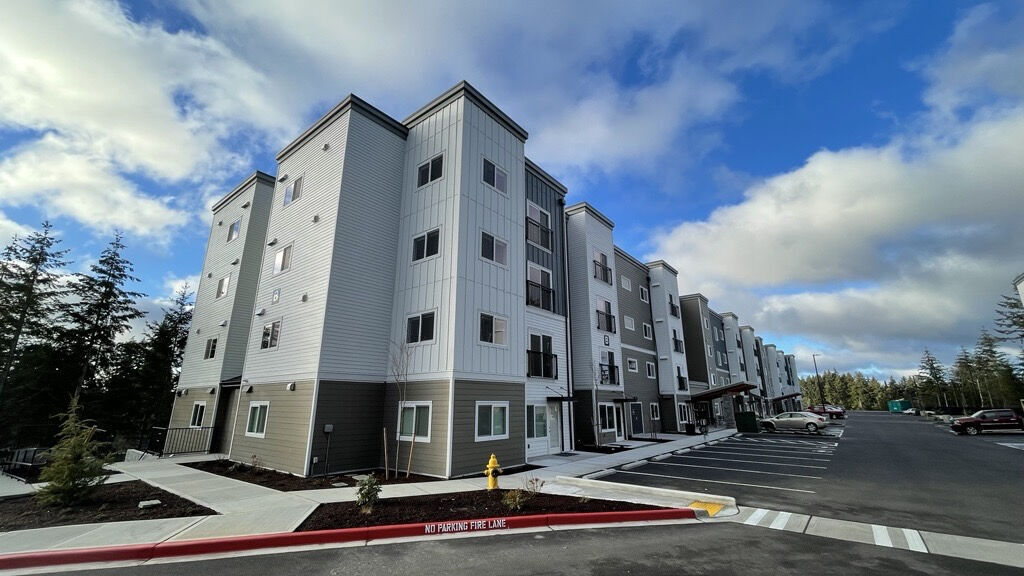 The Lookout in Tacoma, WA - Building Photo