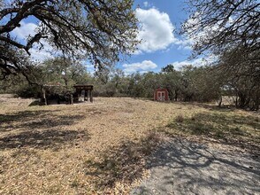 515 Wimberley Oaks Dr in Wimberley, TX - Building Photo - Building Photo
