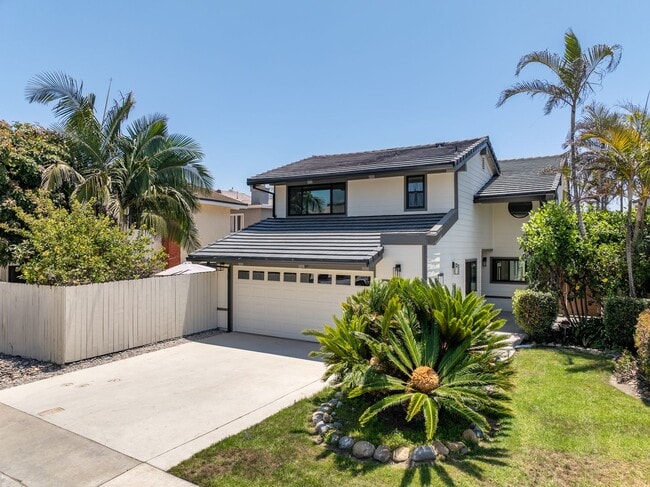 2 Bahama Bend in Coronado, CA - Building Photo - Building Photo