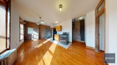 2248 First Avenue in New York, NY - Building Photo - Floor Plan