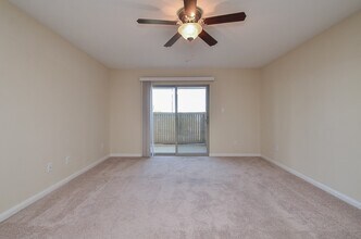 8415 Hearth Dr in Houston, TX - Building Photo - Building Photo