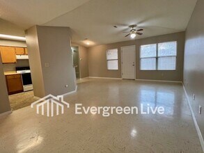 101 Morning Bloom Ct in Raeford, NC - Building Photo - Building Photo