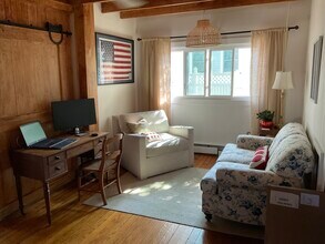 14 High St in East Lyme, CT - Building Photo - Building Photo