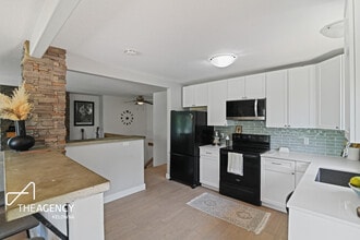 2967 Sandstone Crescent in West Kelowna, BC - Building Photo - Building Photo