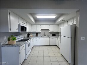 639 SE 13th Ave in Cape Coral, FL - Building Photo - Building Photo