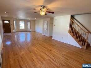 440 Lawton Ave in Cliffside Park, NJ - Building Photo - Building Photo