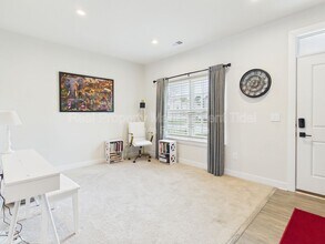 555 Oliver Wy in Newport News, VA - Building Photo - Building Photo