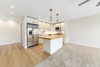 1600 Ardmore Ave, Unit #313 in Hermosa Beach, CA - Foto de edificio - Building Photo