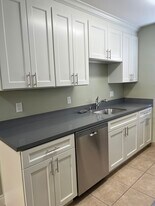 2125 92nd Ave in Oakland, CA - Building Photo