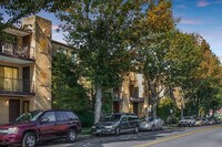Imperial Manor III Apartments photo'