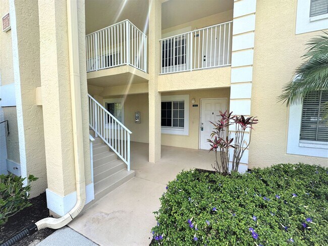 7773 Jewel Ln in Naples, FL - Building Photo - Building Photo