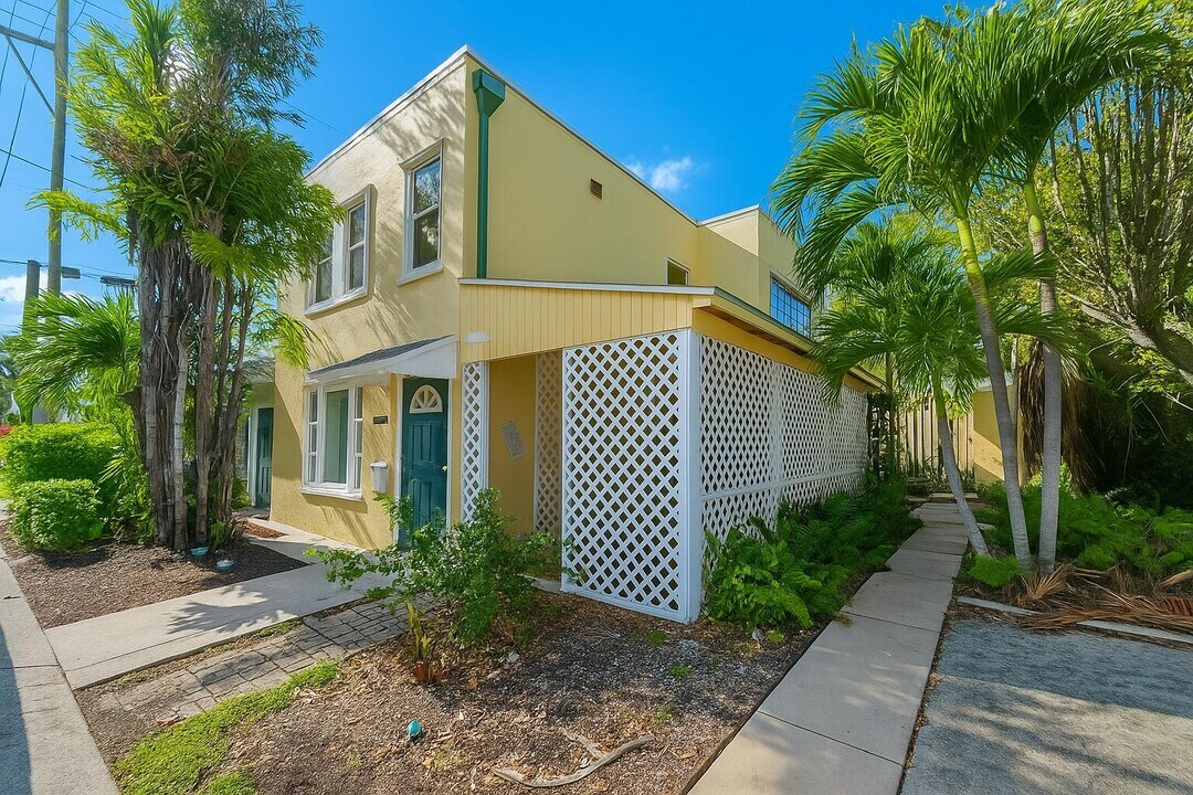 415 6th Ave N in Lake Worth Beach, FL - Building Photo