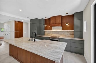 2315 Swanson Ave in Miami, FL - Foto de edificio - Building Photo