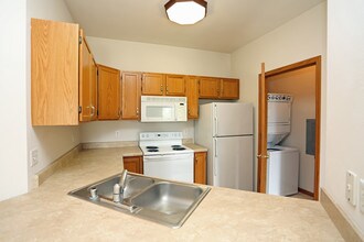 Harbour Town in Madison, WI - Building Photo - Interior Photo