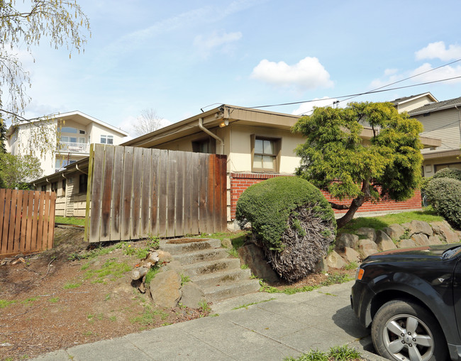 1536 NW 51st St in Seattle, WA - Building Photo - Building Photo