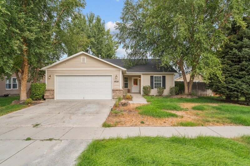 4614 S Denison Ave in Meridian, ID - Building Photo