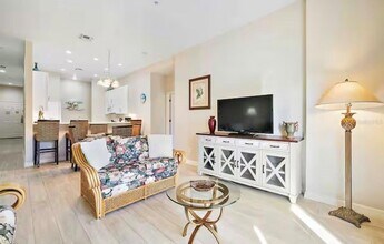 408 Lucaya Loop, Unit 4202 in Davenport, FL - Foto de edificio - Building Photo