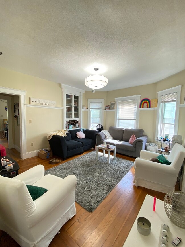 270 Harvard St, Unit 1