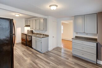 277 River Rd in Walden, NY - Building Photo - Building Photo