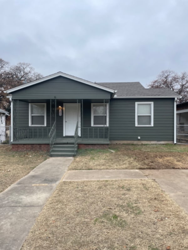 property at 906 N Garfield Ave