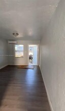 2864 NW 6th Ct, Unit 2 in Fort Lauderdale, FL - Building Photo - Building Photo