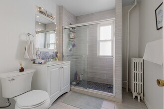 95 Beacon St, Unit 3 in Somerville, MA - Building Photo - Building Photo