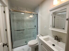130 W 8th St, Unit 1 in Boston, MA - Building Photo - Building Photo