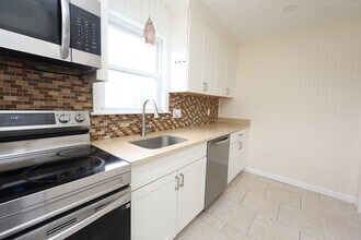 50 Atherton St in Stoughton, MA - Building Photo - Building Photo