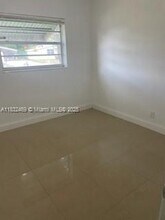 1050 NW 23rd Way in Fort Lauderdale, FL - Building Photo - Building Photo
