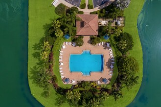 3752 Parkridge Cir in Sarasota, FL - Foto de edificio - Building Photo