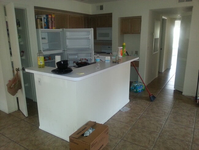 490 N Pin Oak Pl in Longwood, FL - Building Photo - Building Photo