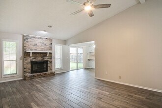 501 Holly Hill Rd in Edmond, OK - Building Photo - Building Photo