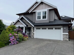 4890 55B St in Delta, BC - Building Photo - Building Photo