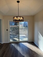 305 SE 2 St in Blue Springs, MO - Building Photo - Building Photo