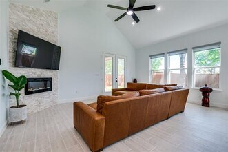 113 Odell St in Hutchins, TX - Building Photo - Building Photo